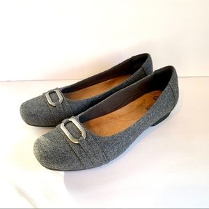 clarks wide width womens shoes